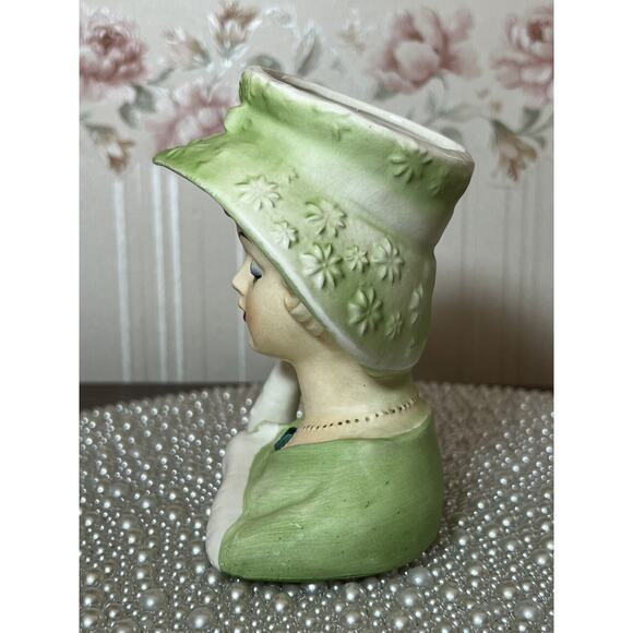 VINTAGE LEFTON 1736 LADY HEAD VASE, Mint Green With White Gloves - Picture 3 of 8
